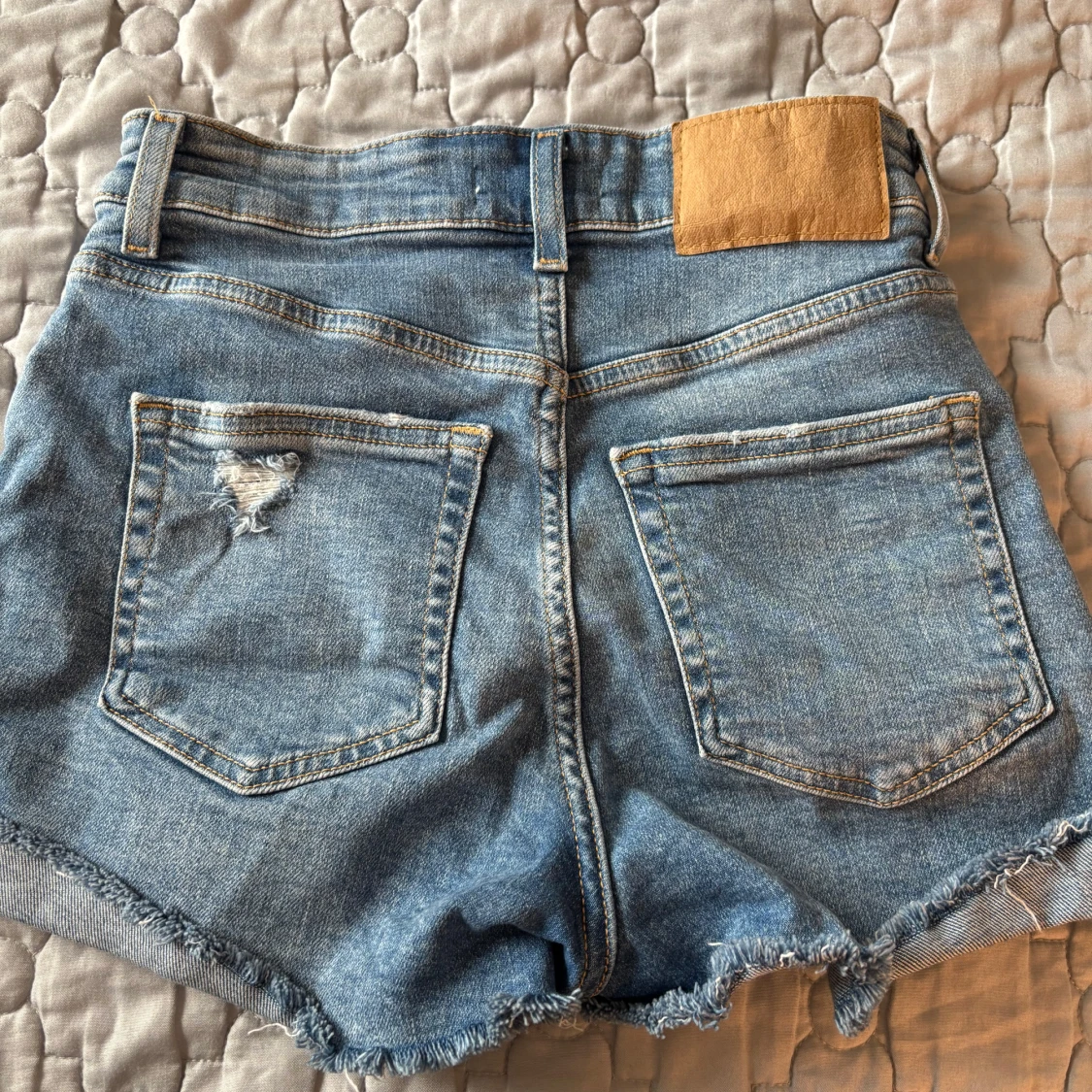 Två par jeansshorts, blå & svarta - 2