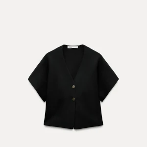 Zara blus/cardigan - Säljer denna populära blusen/cardigan från Zara i strl S, använd en gång 🌸