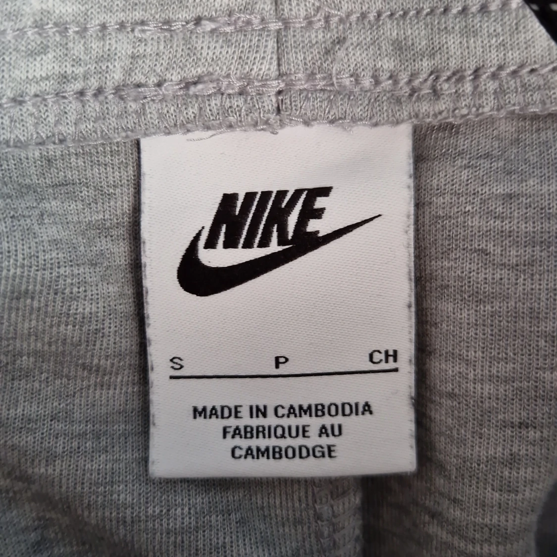 Grå mjukisbyxor från Nike, storlek S - 2