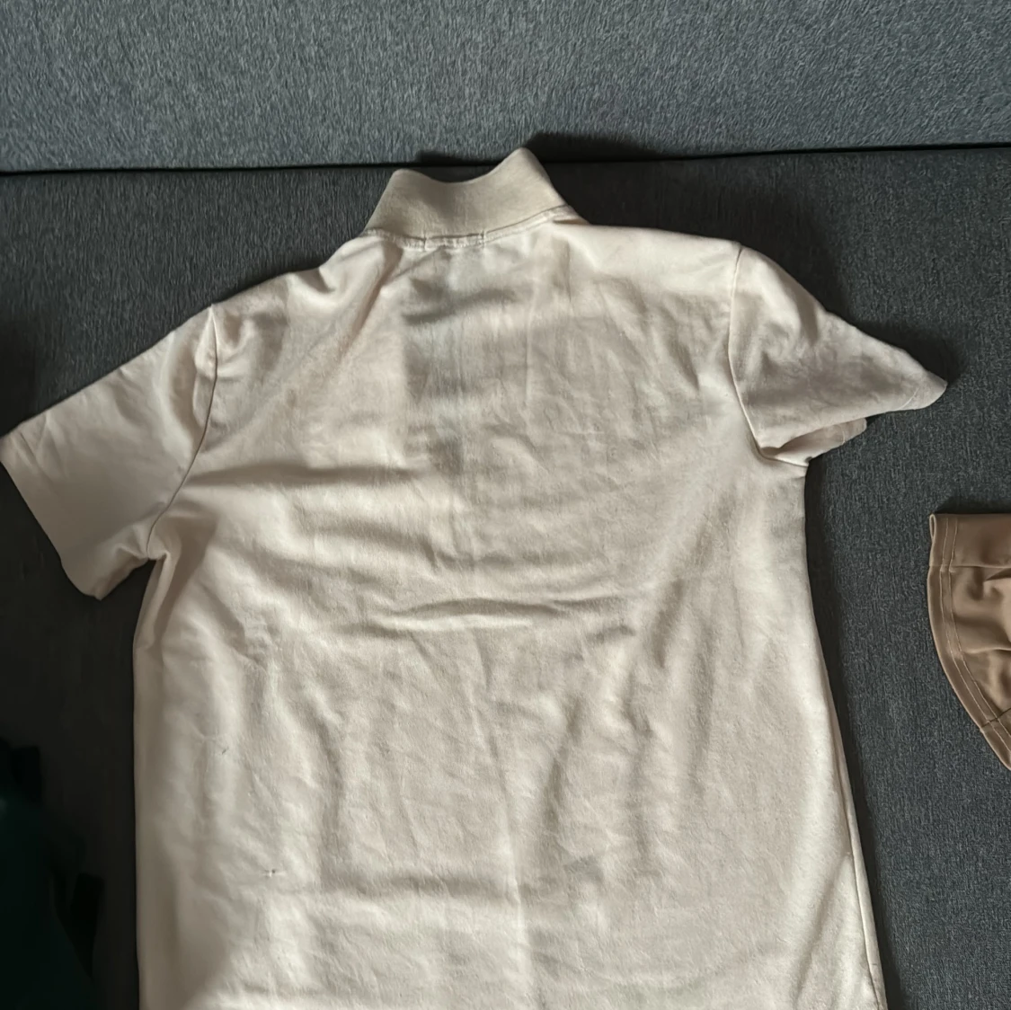 Beige pikétröja  - 2