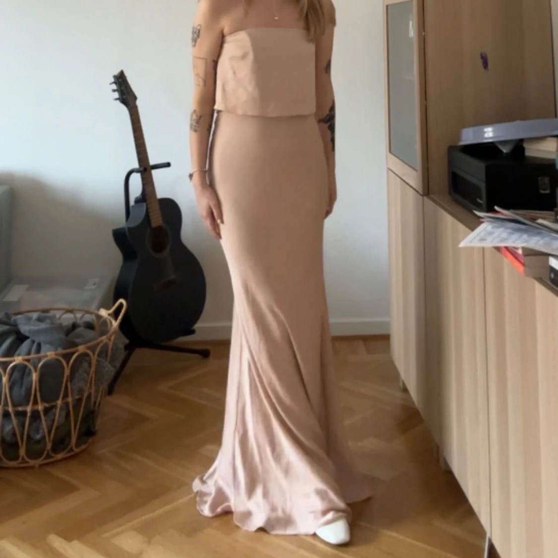 Rosa beige axelbandslös långklänning - 2