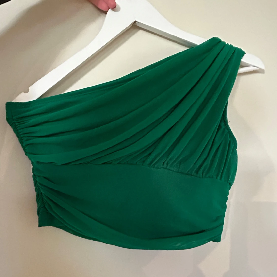 Grön oneshoulder topp - 1