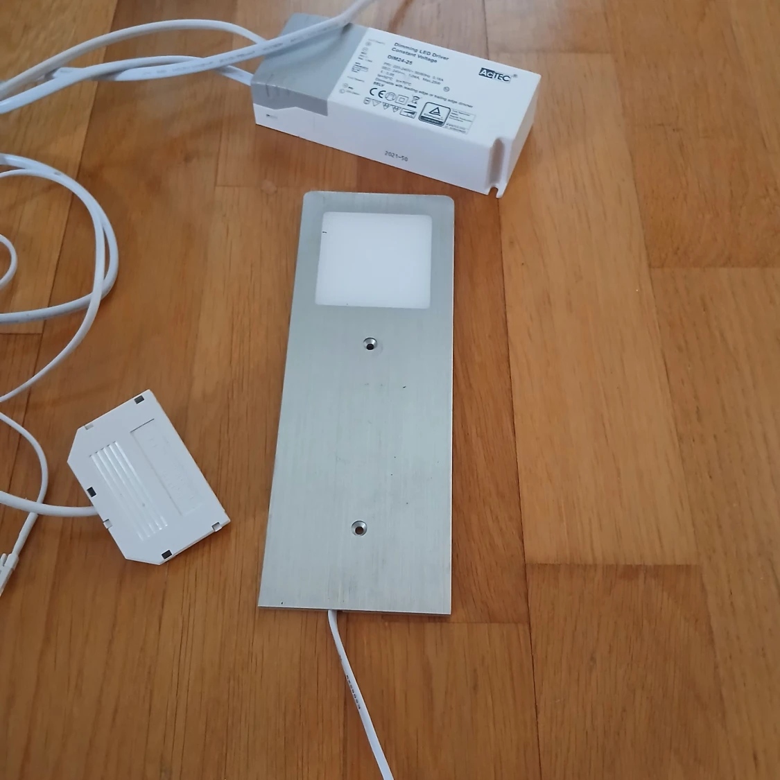 Dimmbar LED-drivare och panel från AcTEC