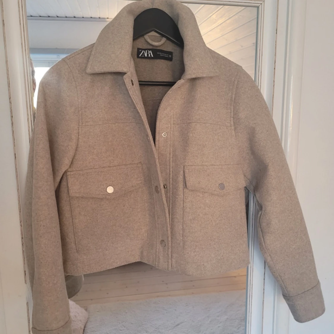 Beige jacka från Zara - 2