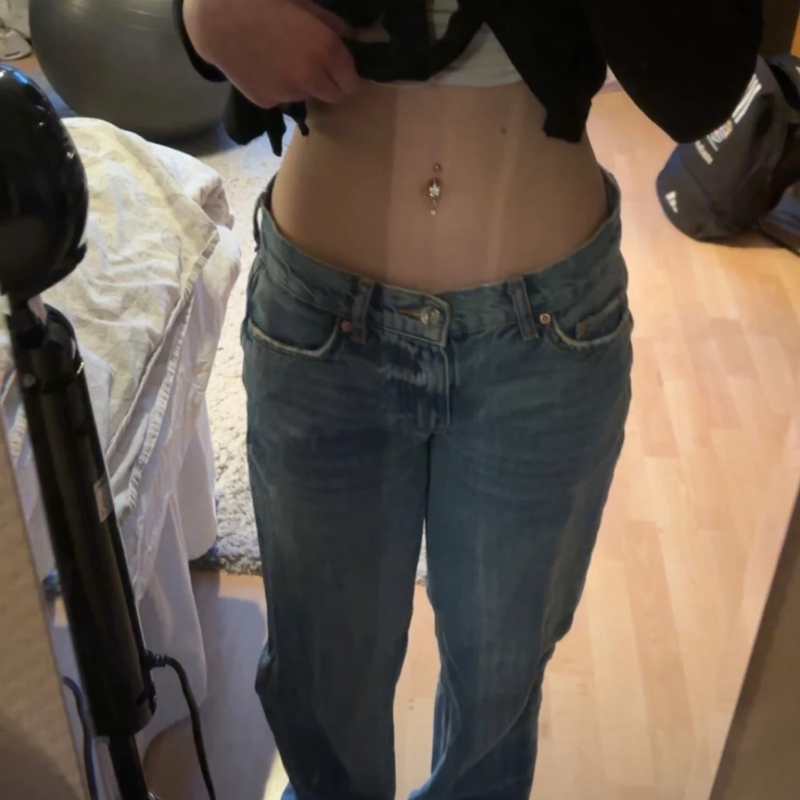 lågmidjade jeans ifrån ginatricot