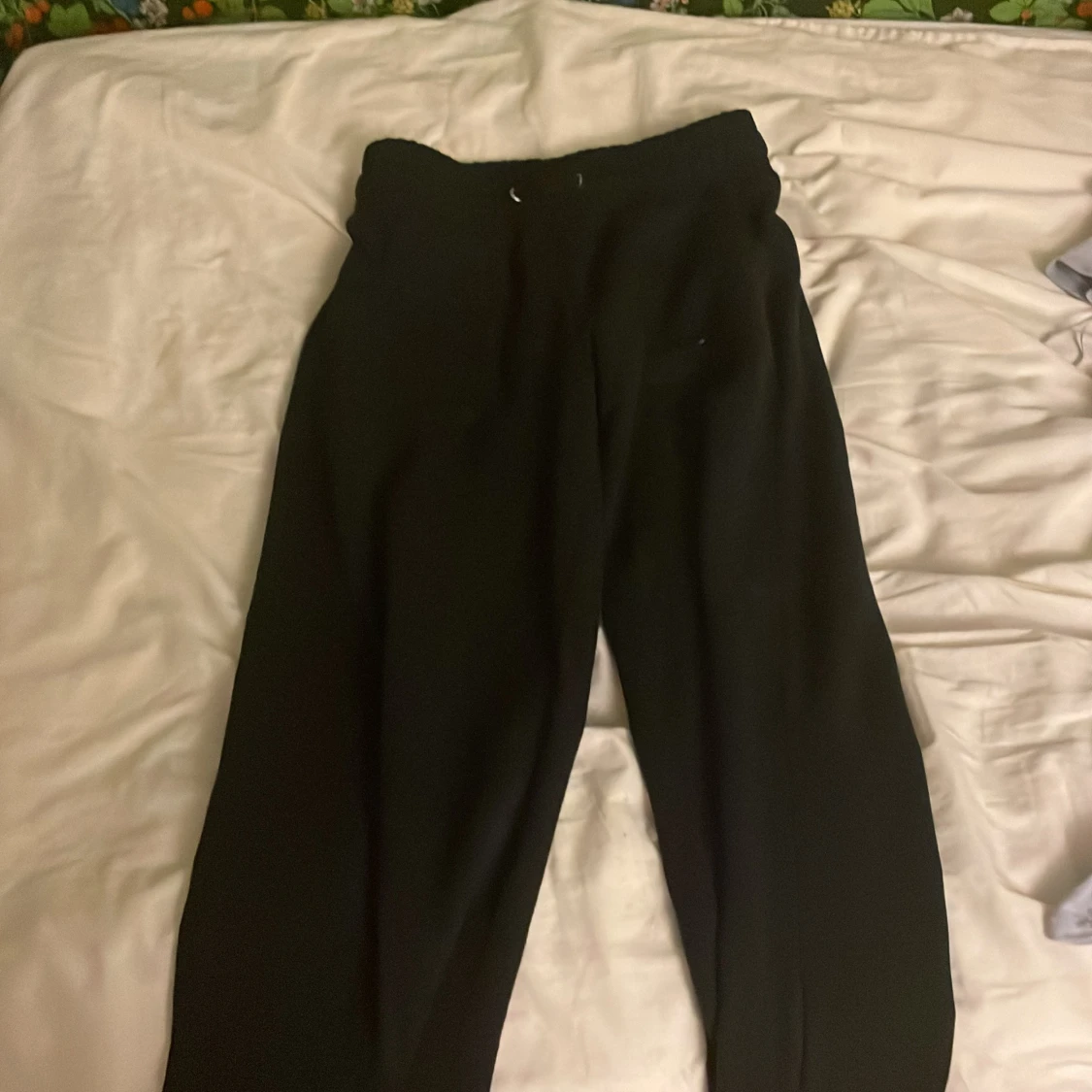 Svarta mjukisbyxor från 157