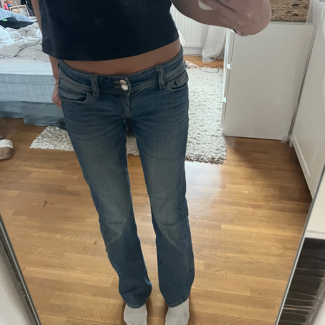 Blå jeans med bootcut - 1