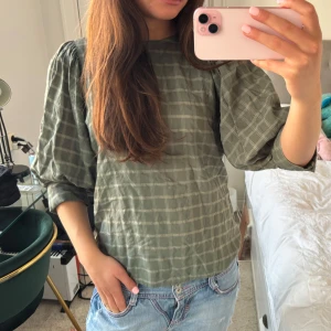 Grön rutig blus - Så fin till sommaren men tex ett par vita jeans!