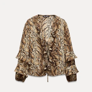 Jättefin djurmönstrad blus från Zara! - Jättefin blus från Zara o storlek S, nästan aldrig använd! 