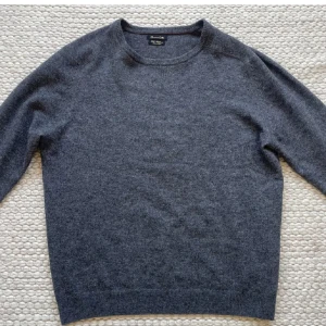 Massimo Dutti tröja  - Skön tröja från Massimo Dutti! Hör av dig om du har frågor!