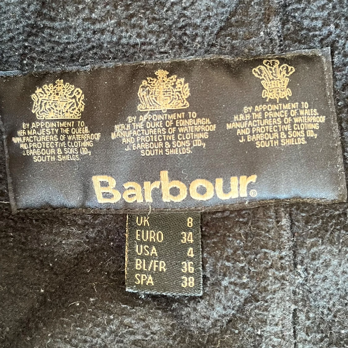 Svart quiltad jacka från Barbour International - 4