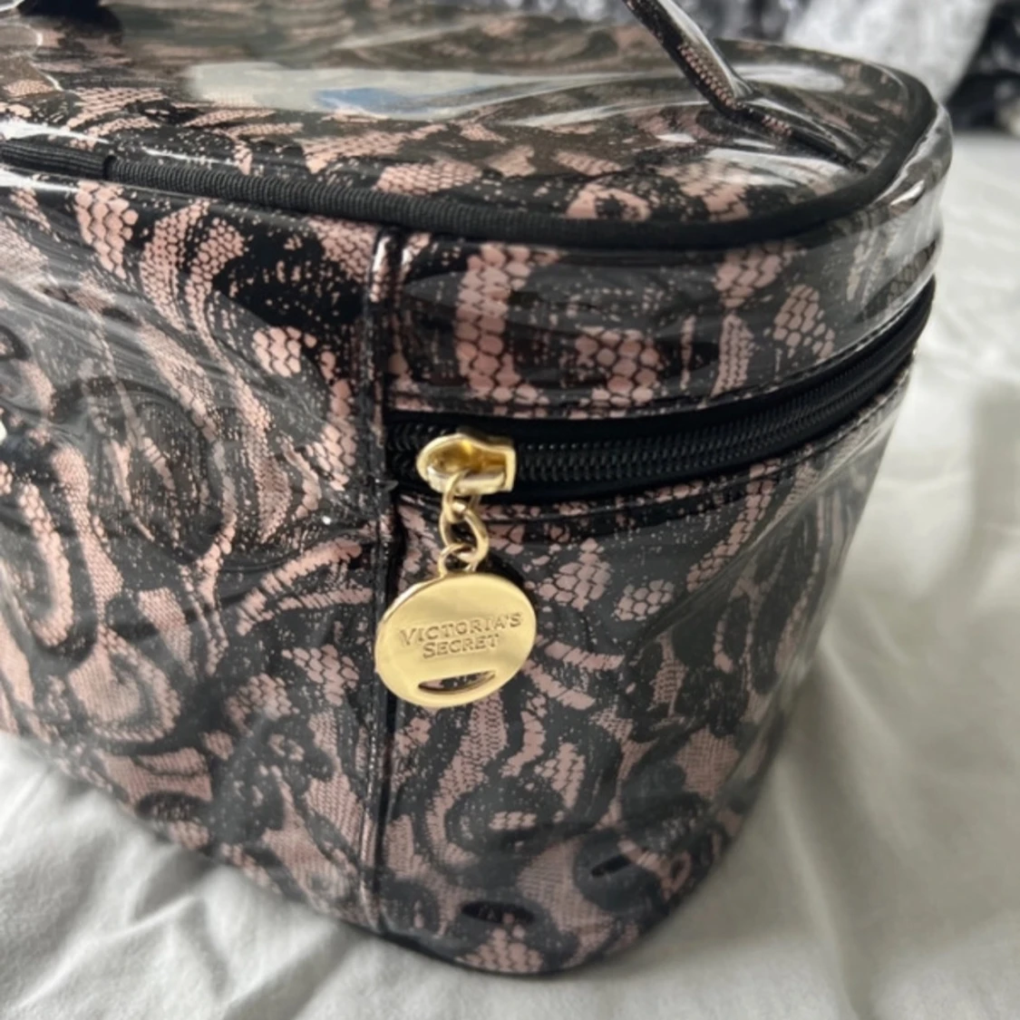Necessär från Victoria's Secret med spetsmönster - 3