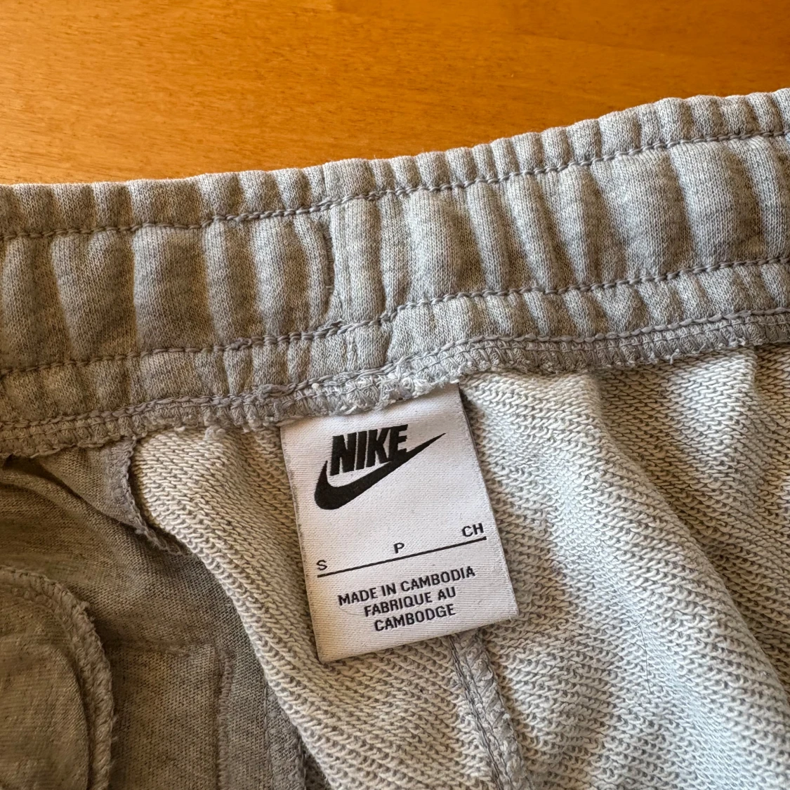 Nike Grå mjukisbyxor  - 2
