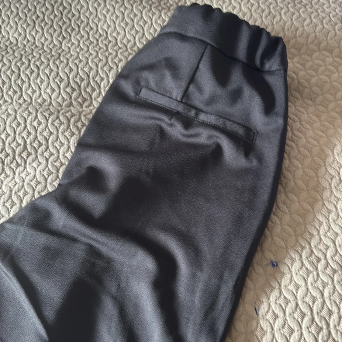 Svarta kostymbyxor från LMTD - 3