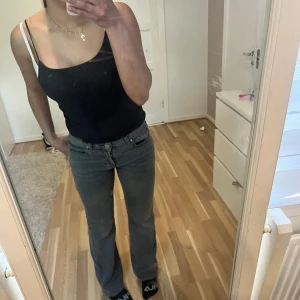 Jeans - Köpta från Gina tricot men ALDRIG använda super skön och fina men kommer inte till användning 