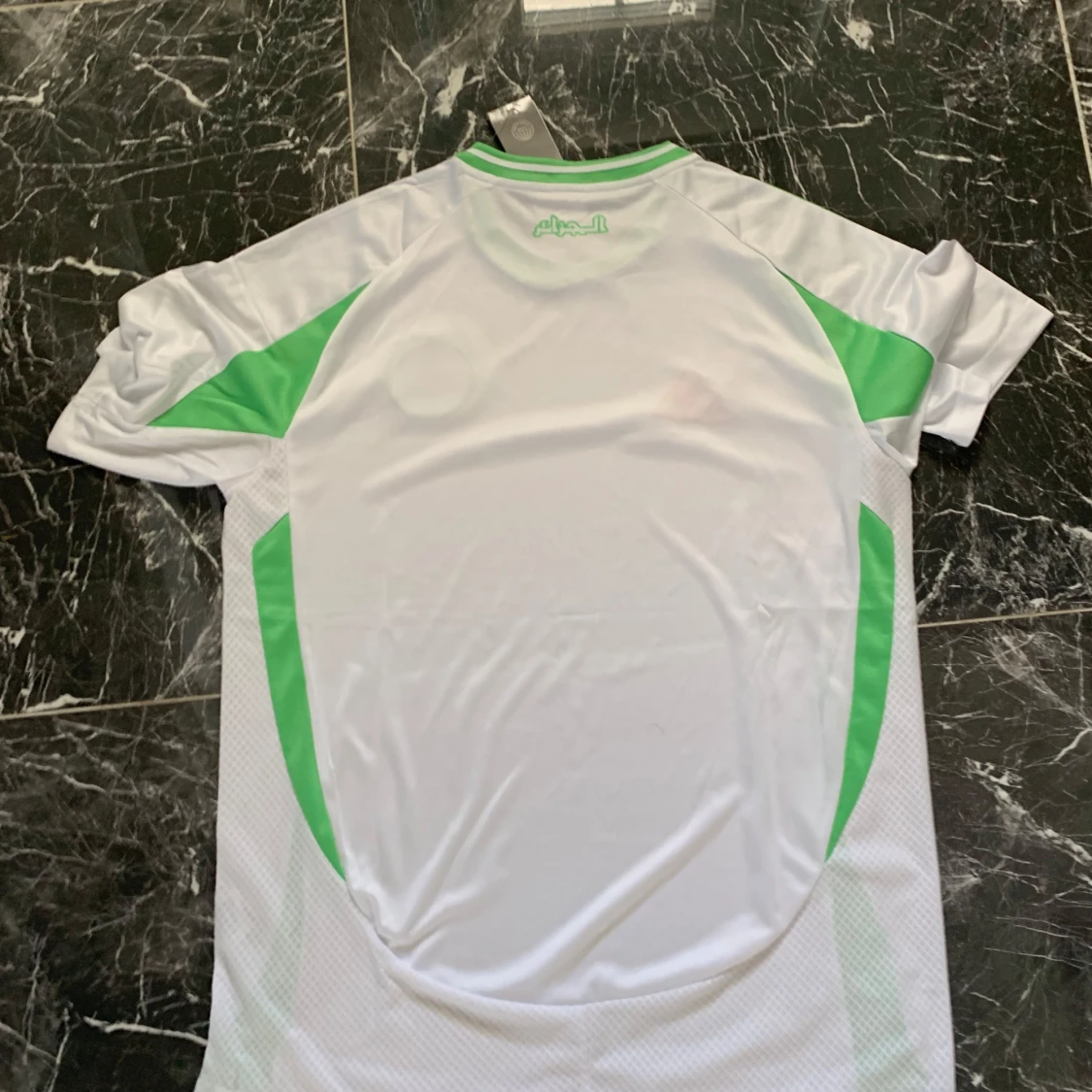 Vit och grön Algeriet fotbollströja från Adidas - 1