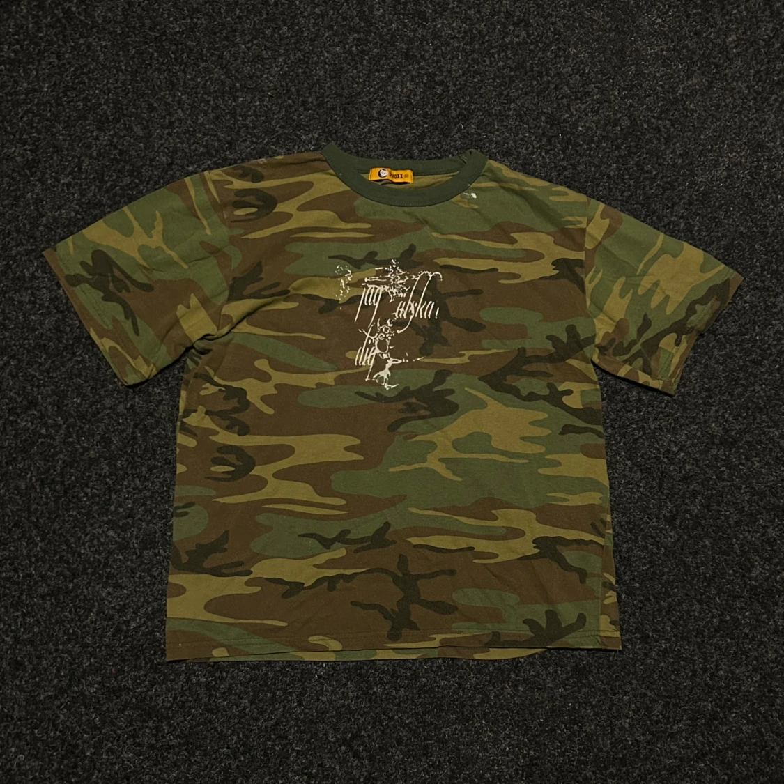 Custommade cybersigilism camo ”jag älskar dig” t-shirt