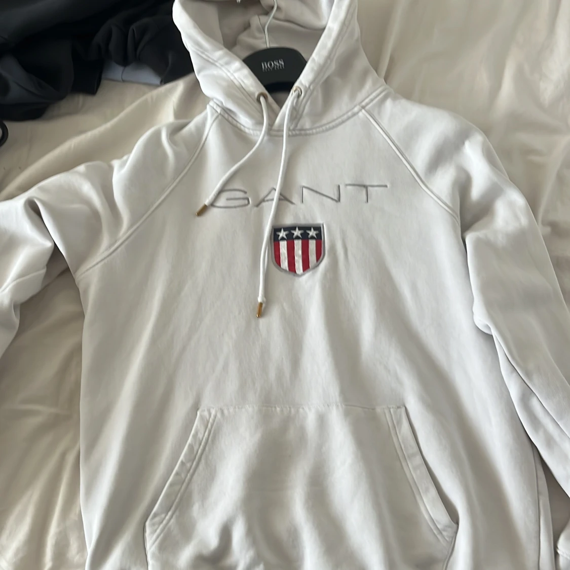 Vit hoodie från GANT