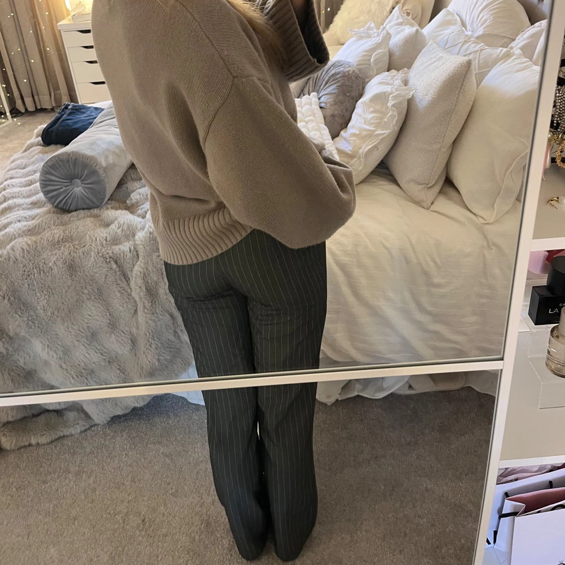 Randiga kostymbyxor - 1