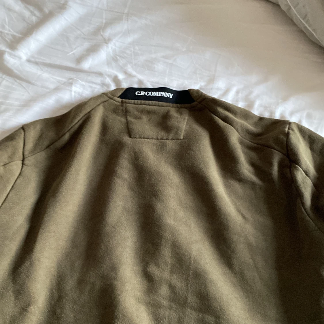 Olivgrön sweatshirt från C.P. Company - 3