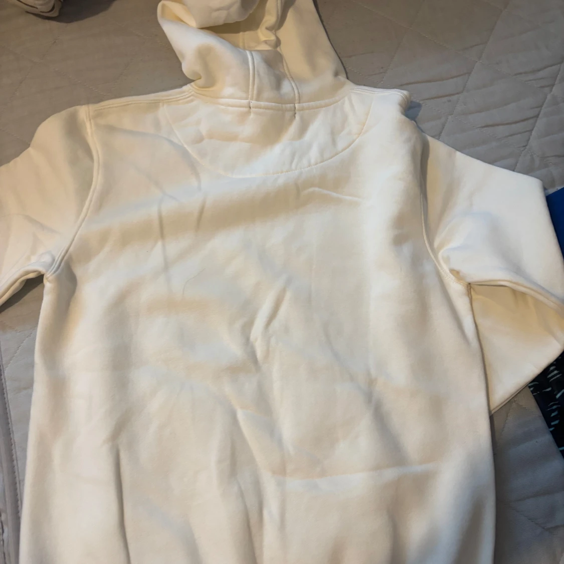 Vit hoodie från primark - 1