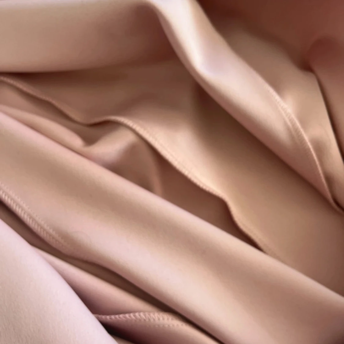 Ljusrosa balklänning från Goddiva - 4