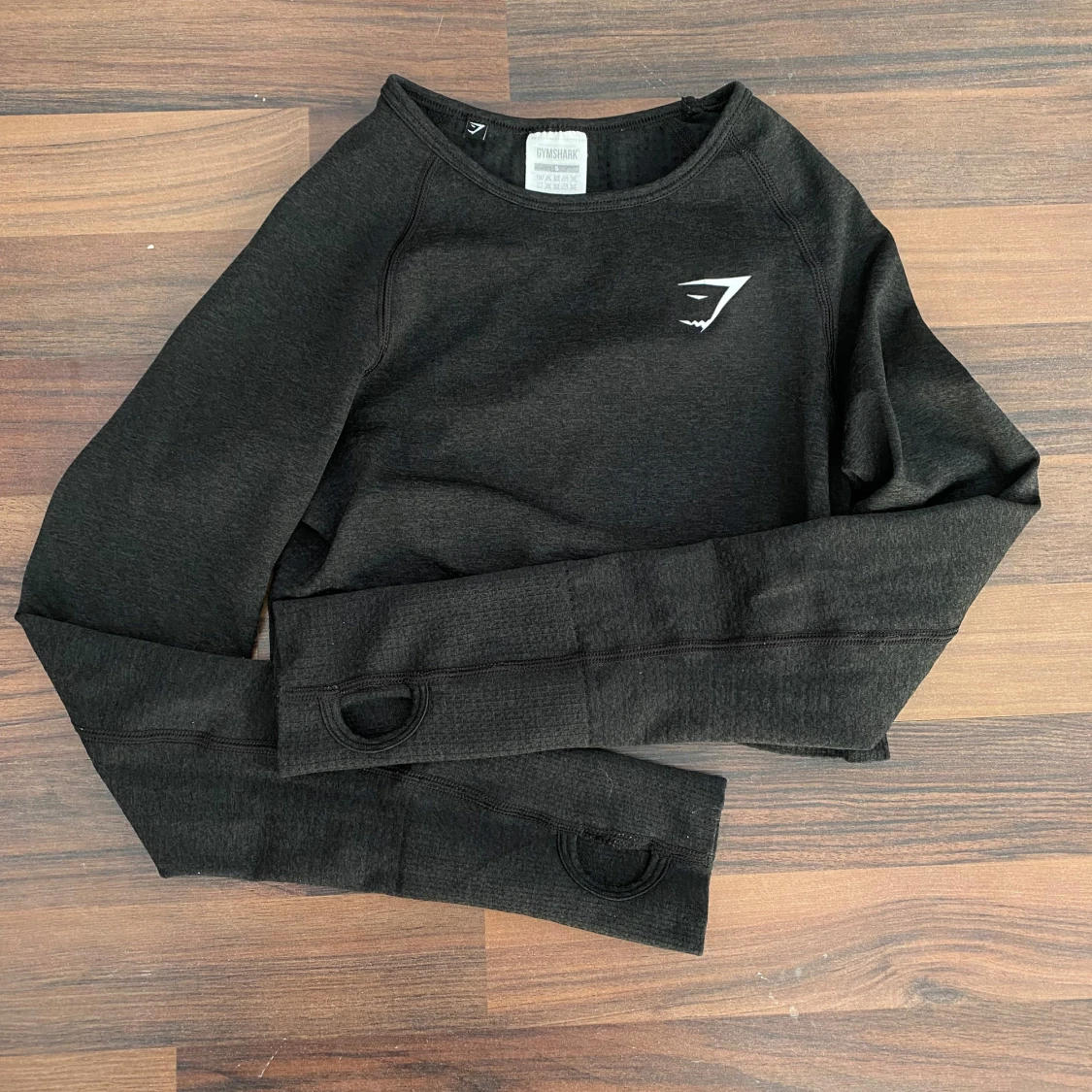 Svart långärmad träningströja från Gymshark