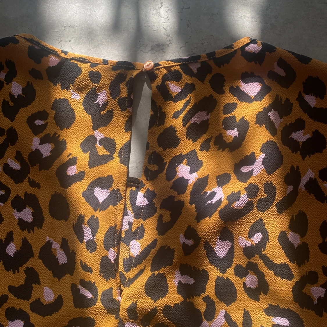 Leopardmönstrad topp från Jacqueline de Yong - 3