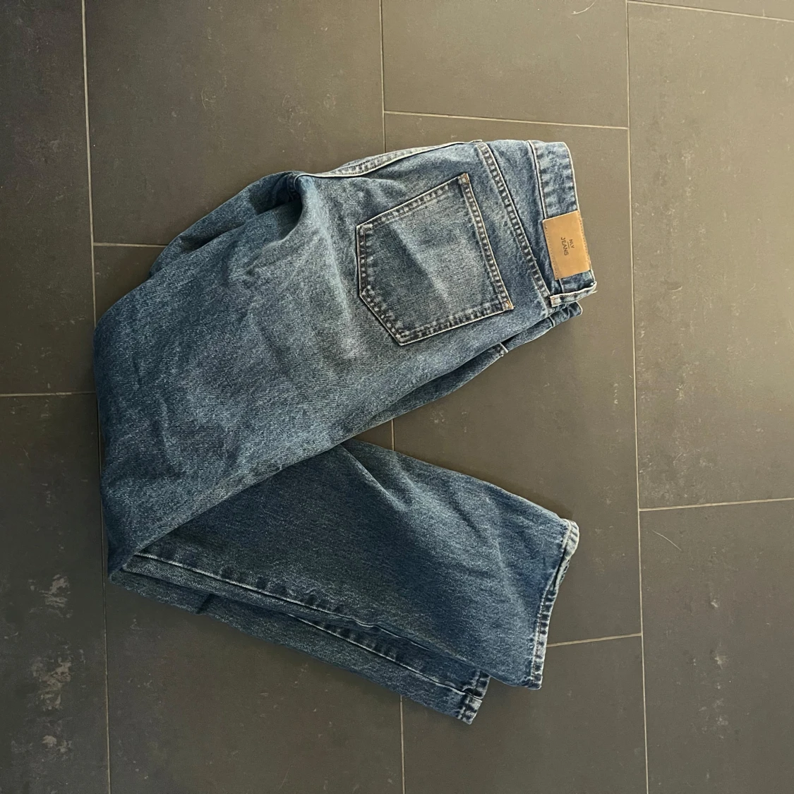 Blå jeans från nelly  - 2