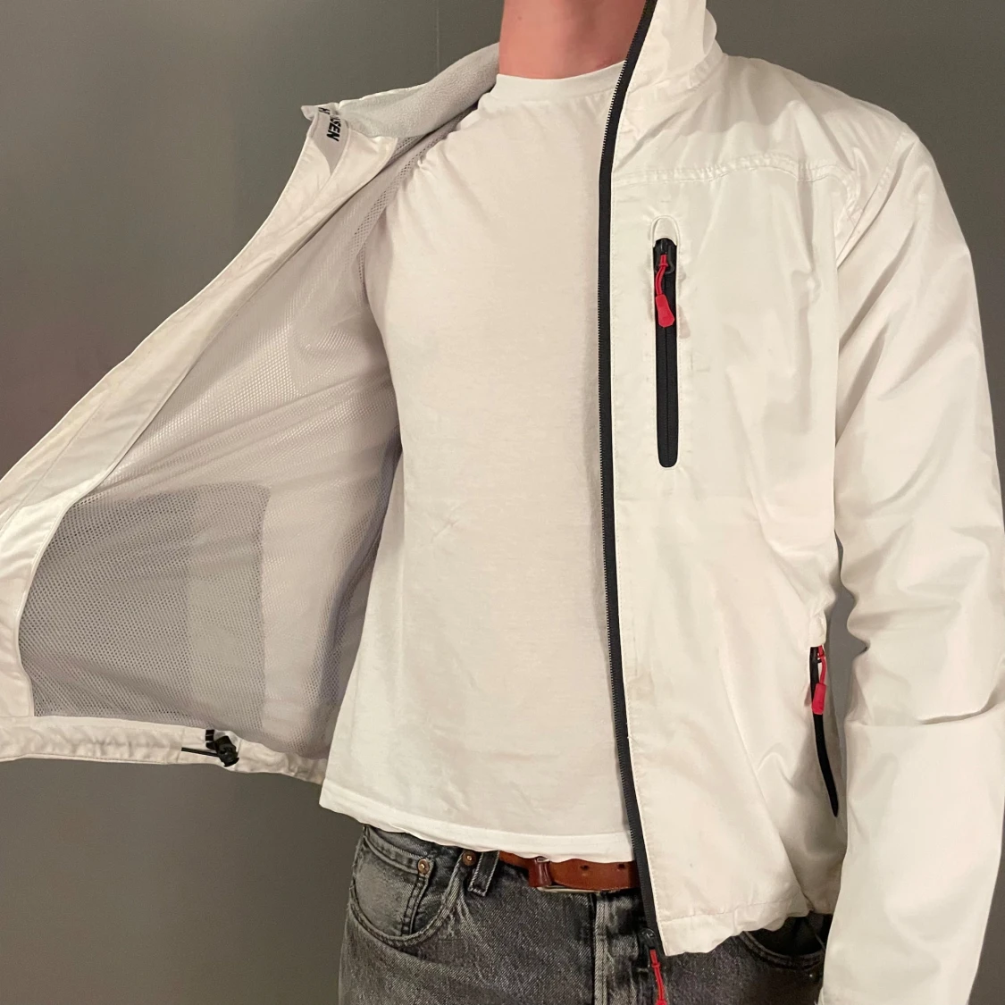 Vit seglarjacka från Helly Hansen - 2