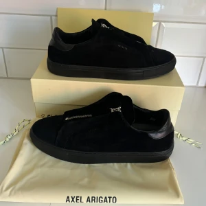 Arigato  - Arigato 90 Zip Sneakers | Nypris 3000kr | Strl 45 passar 44 också!