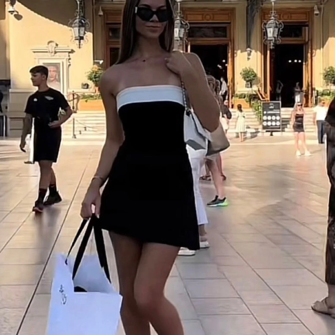 Vit/svart tube dress