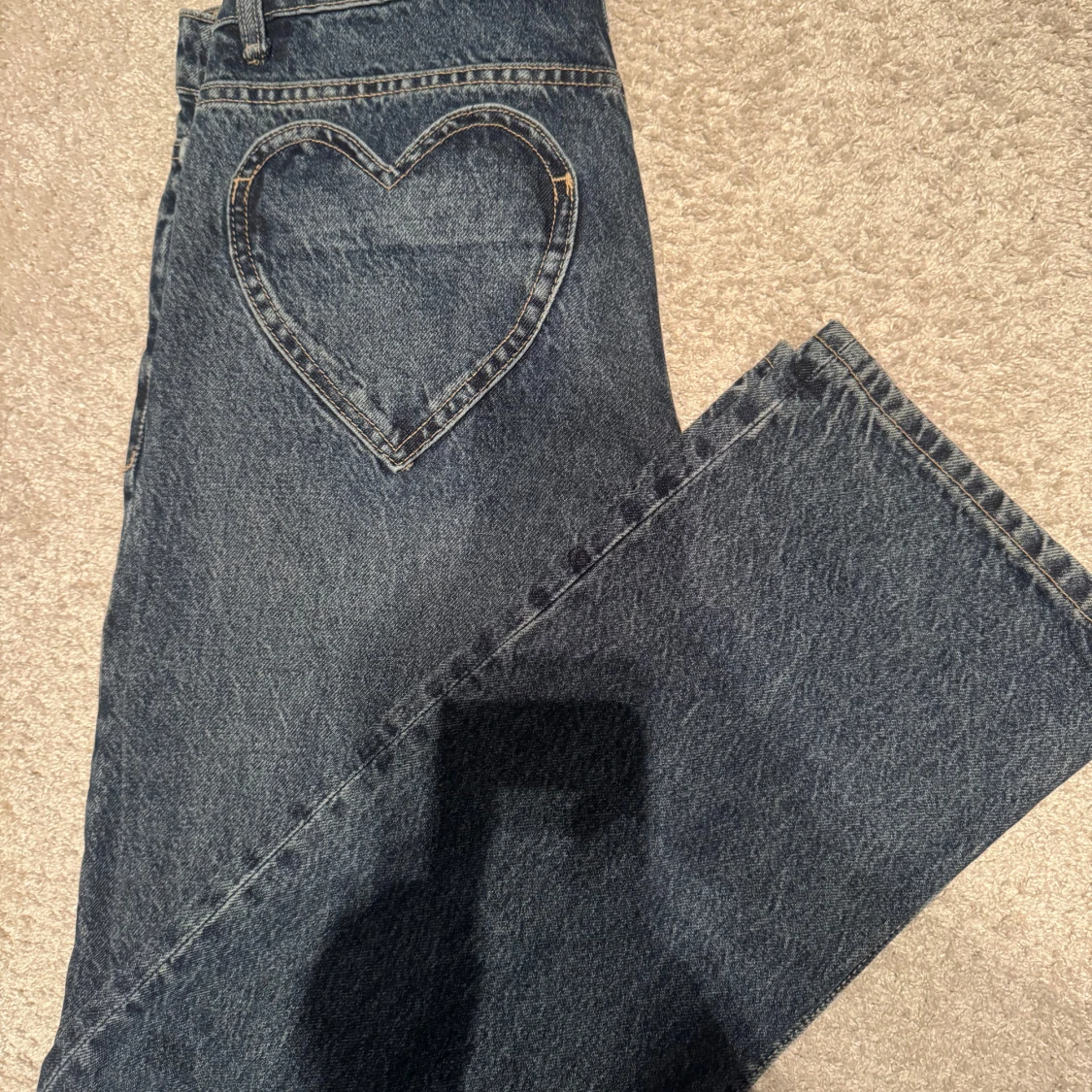 Blå jeans med hjärtformade bakfickor Zara - 3