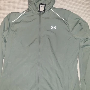 Jacka Under armour  - Jacka Under armour. Inga byten. 