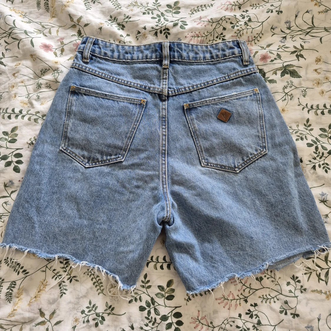 ljusblå jeansshorts från Abrand Jeans - 1
