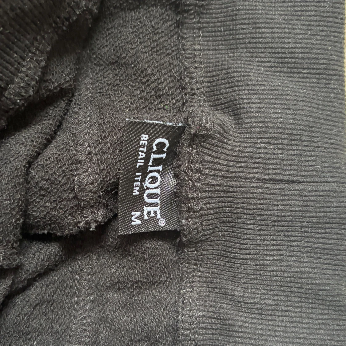 Svarta mjukisbyxor från Clique M - 2