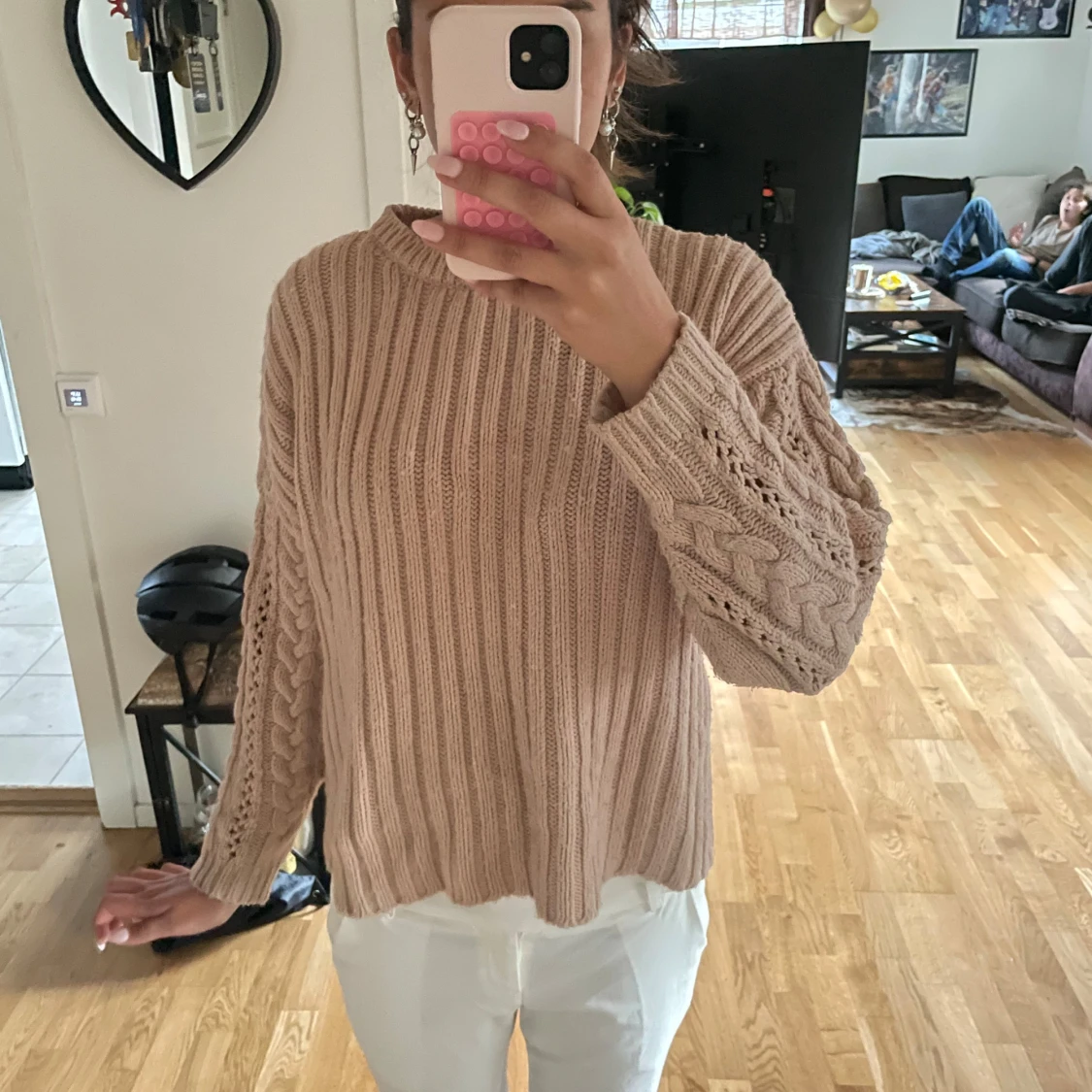 Beige stickad tröja från Mango - 1