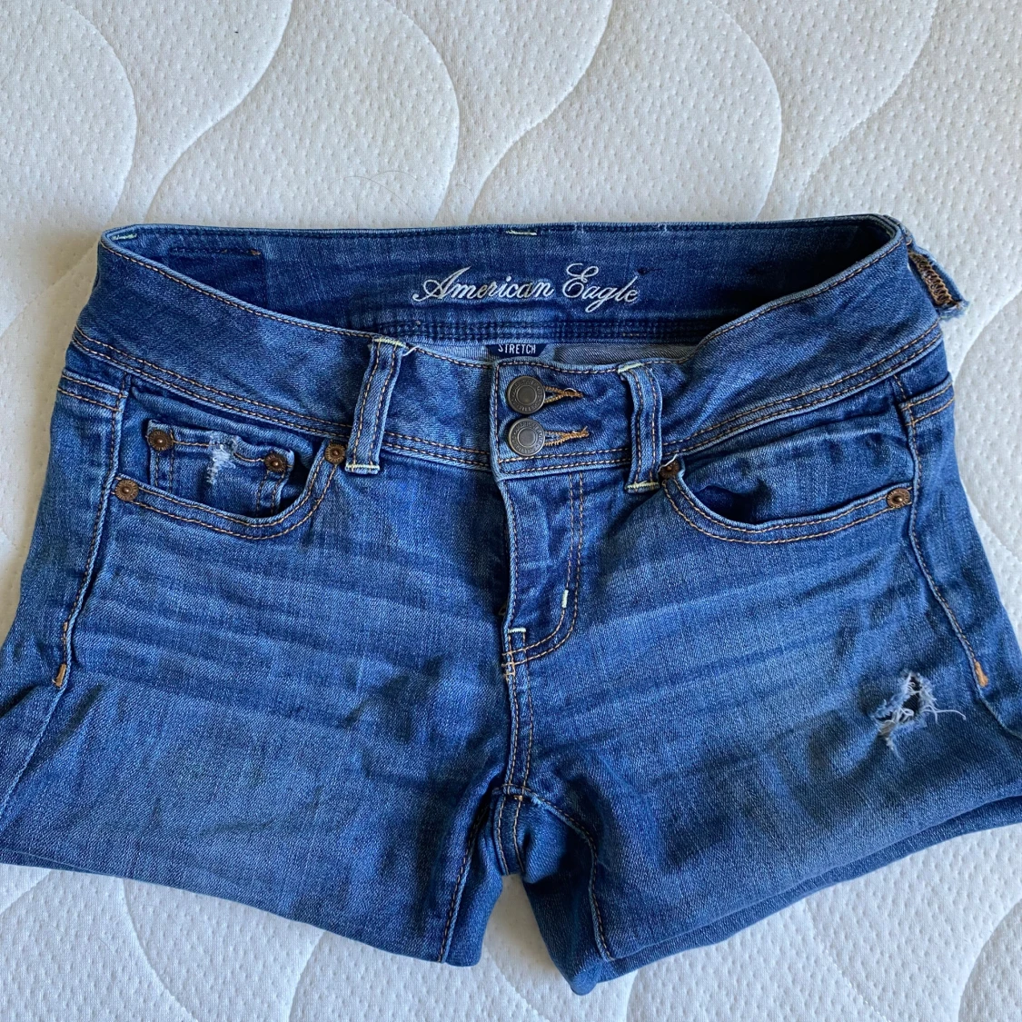 Lågmidjade jeansshorts American Eagle