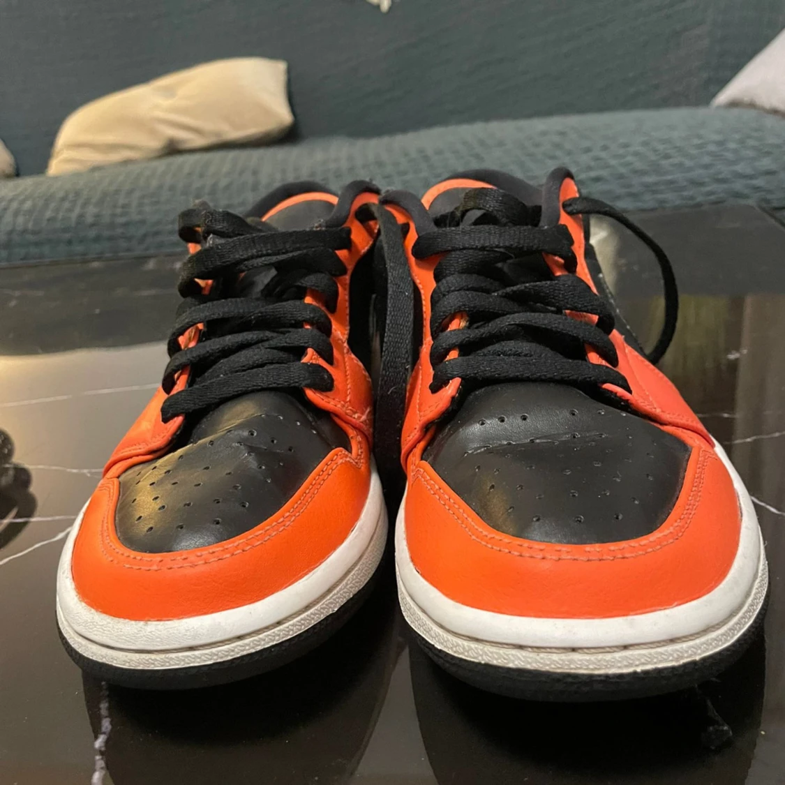 Nike Jordan 1 Low svart och orange - 2