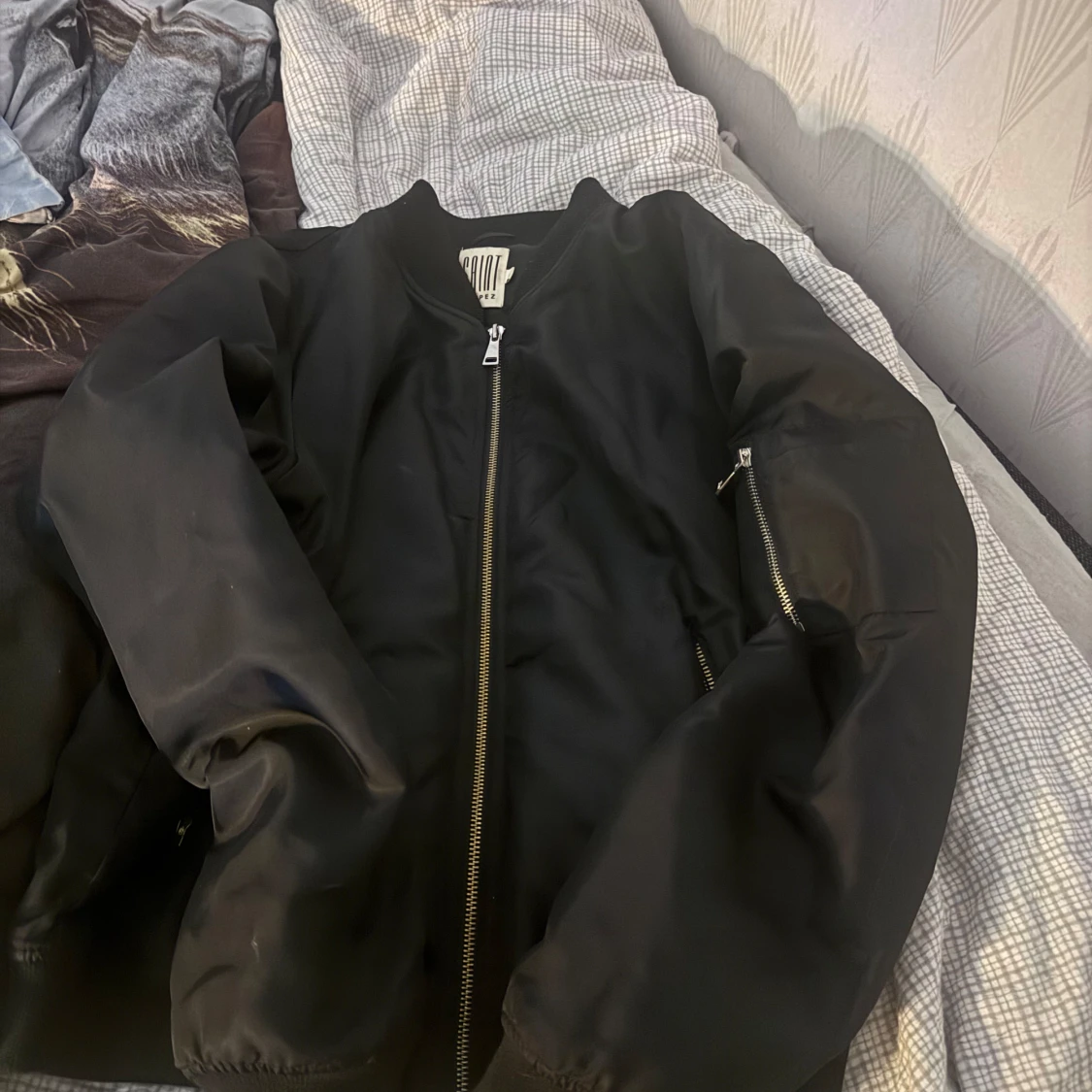 Svart bomberjacka från Saint Tropez - 1