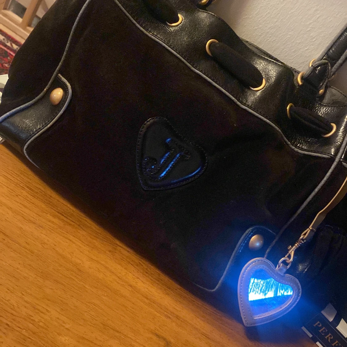 Juicy Couture daydreamer väska - 1