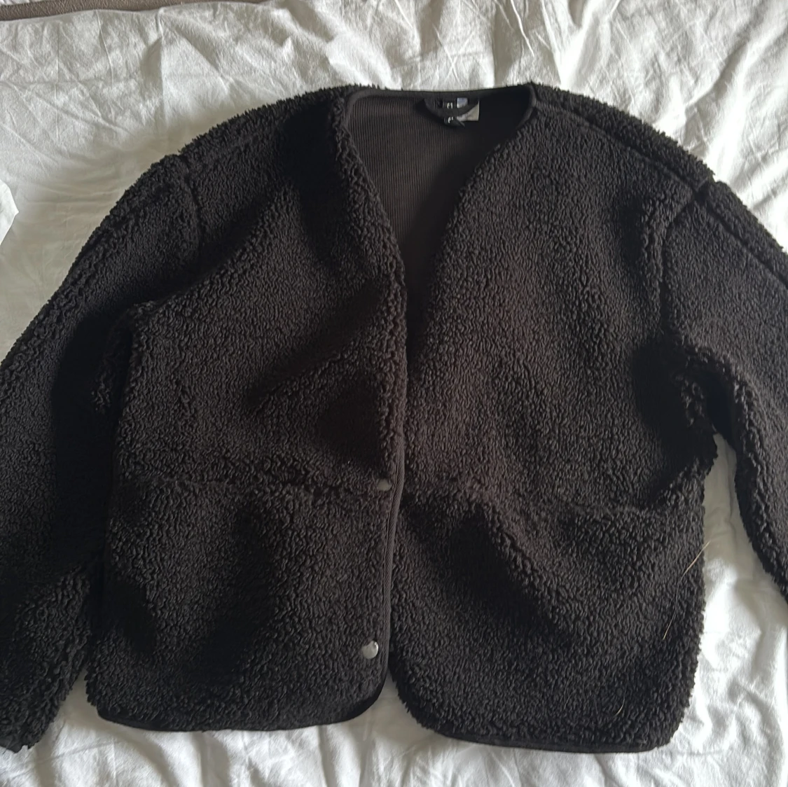 Svart teddyjacka från H&M