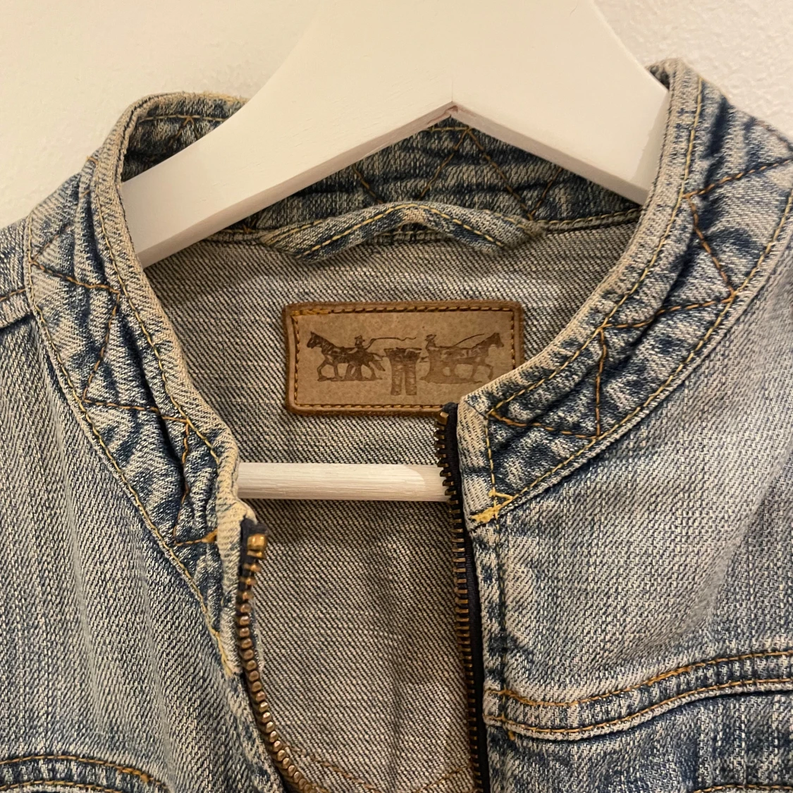 Ljusblå jeansjacka från Levi's - 2