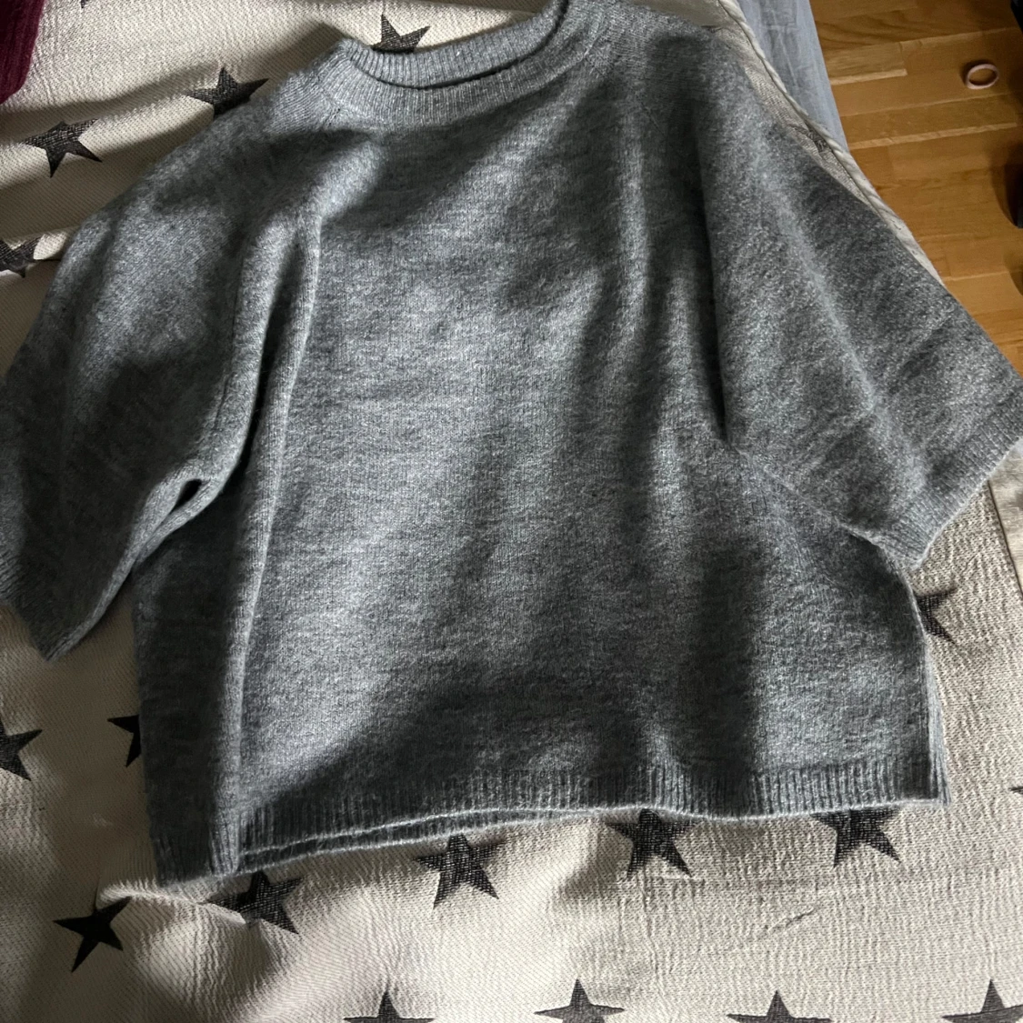 Grå stickad t skirt - 2