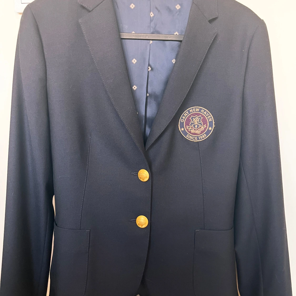 Gant kavaj med tillhörande kostymbyxor 