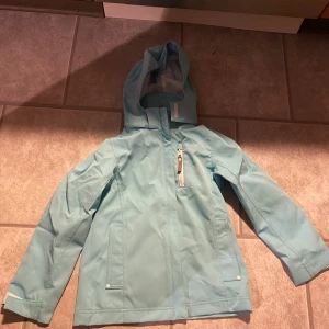 Jacka storlek 128 - Från Lindex 