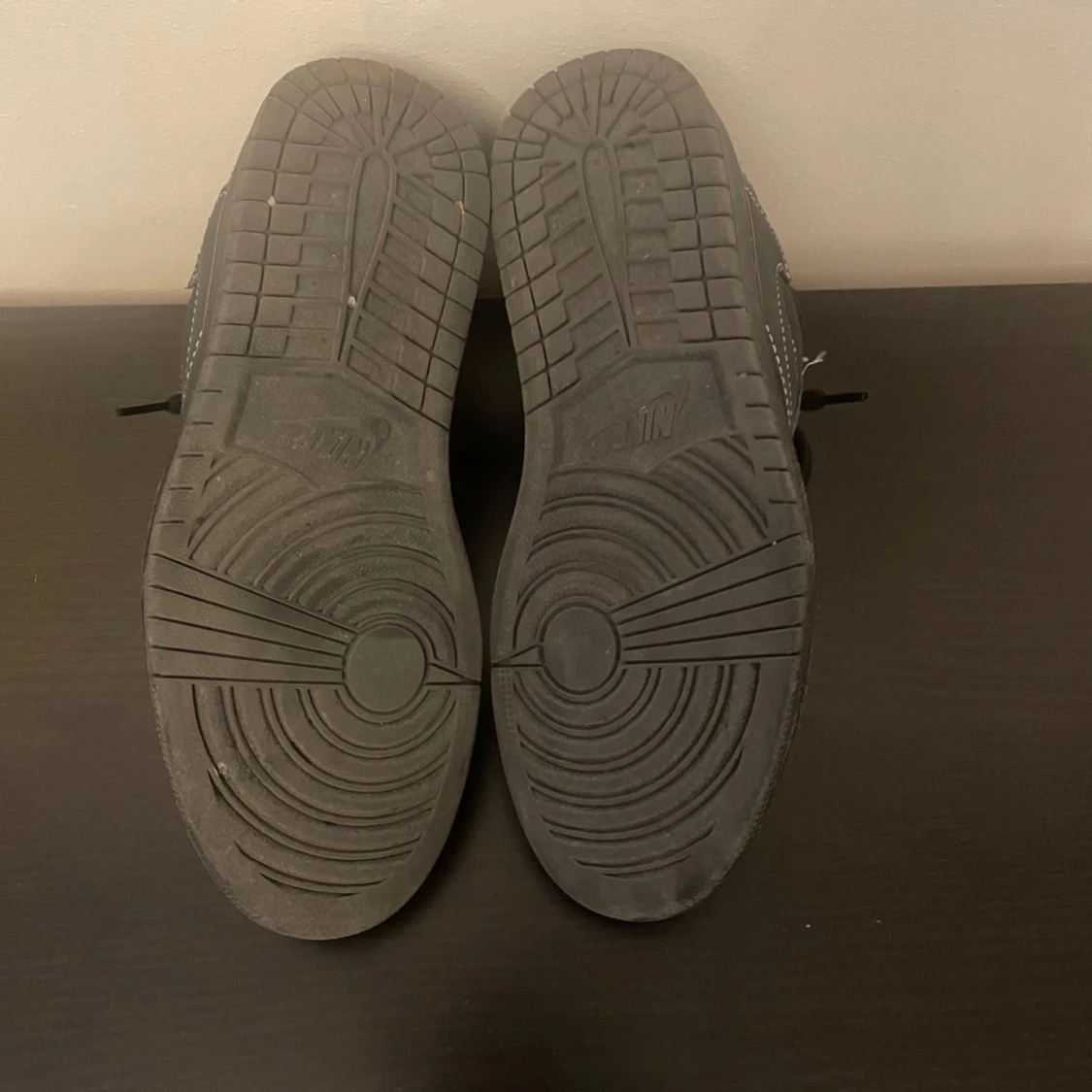 Travis Scott J1 low RÈ🅿️Ş - 92