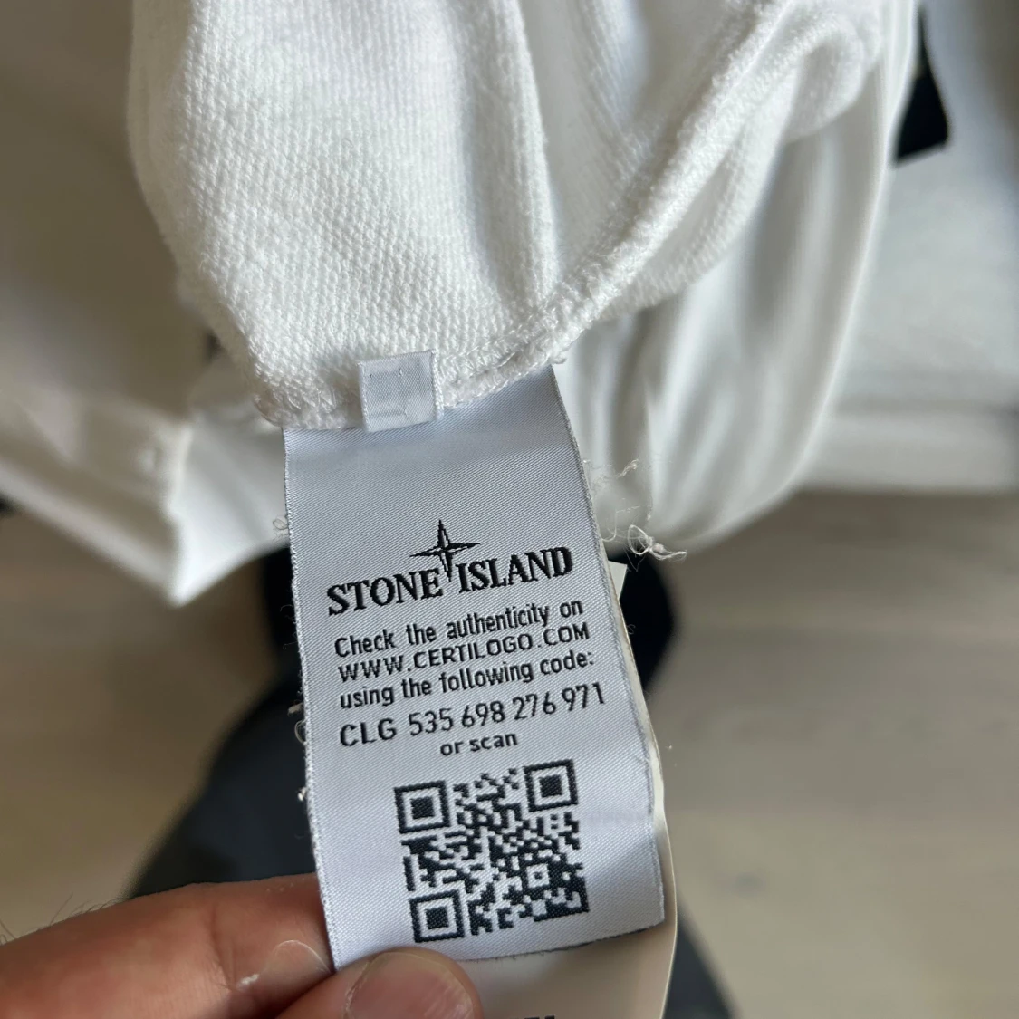 Vit långärmad tröja från Stone Island - 4