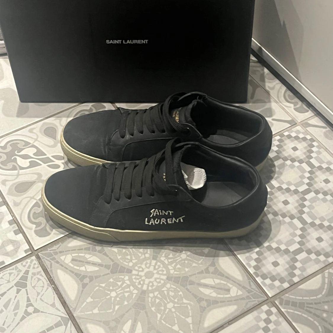 Svarta Saint Laurent sneakers - 1