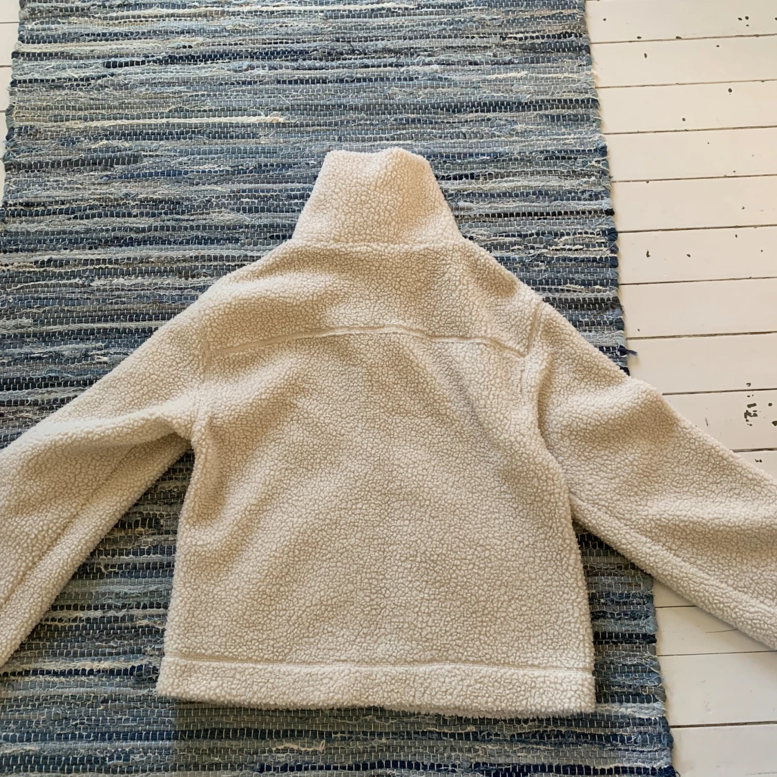 Beige teddyjacka från H&M - 1